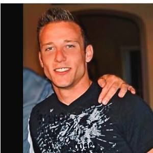 Meet your Posher, Derek